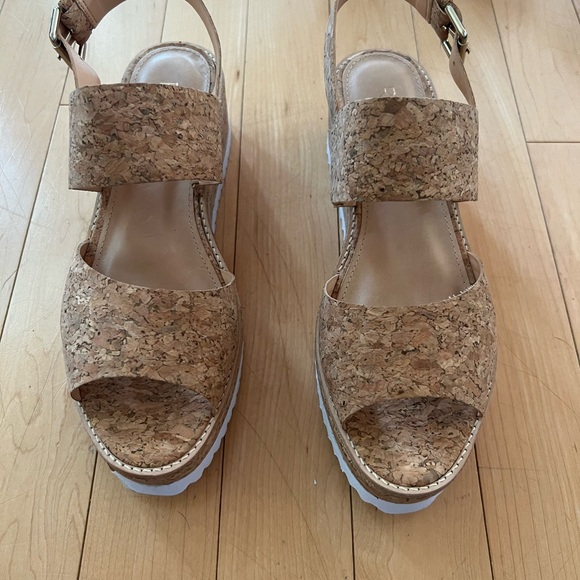 Never worn cork platforms - Picture 2 of 3